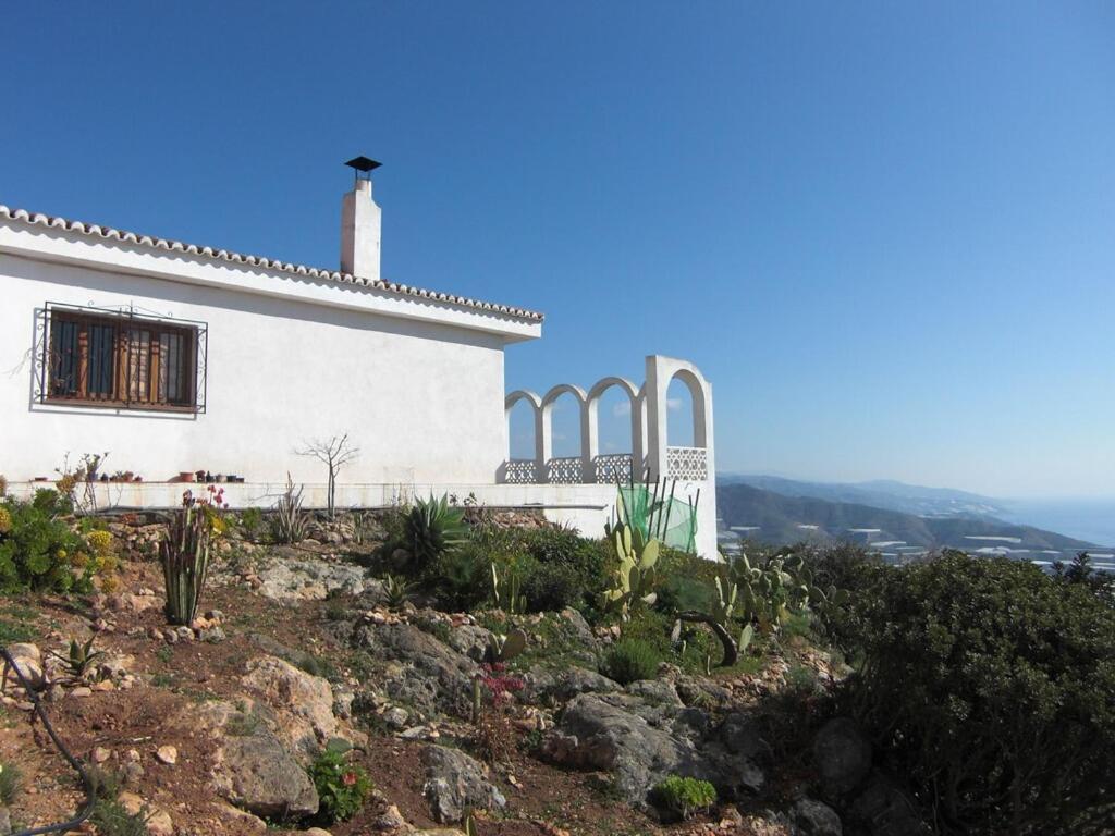 Villa Hundideros *